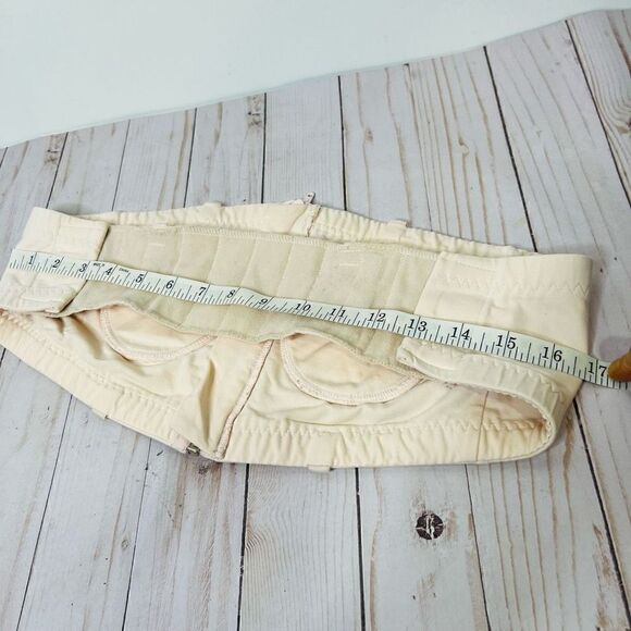 Simple Wishes Hands Free Breast Pumping Nursing Strapless Bra - Picture 6 of 6